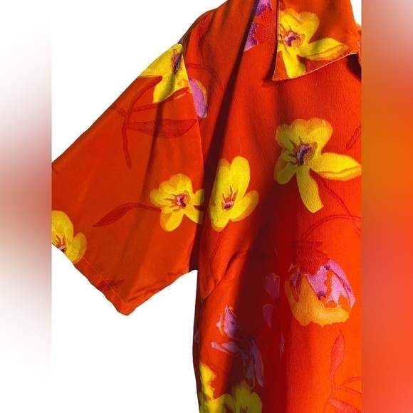 Esmerelda Fashions Vintage Colorful Floral Button Down Short Sleeve Shirt - Picture 4 of 13